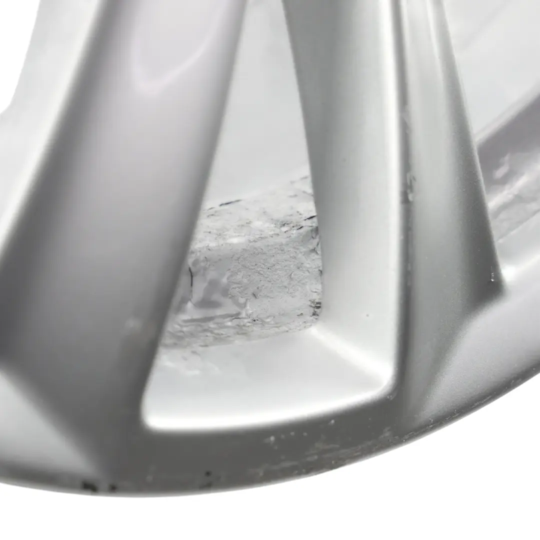 Alloy Wheel Rim 17" V Spoke 236 8J ET:30 pour BMW F10 F11 F12 Silver à propos du numéro de pièce 6780720 BMW F10 F11 F12 Silver Alloy Wheel Rim 17" V Spoke 236 8J ET:30 - SKU 6780720-3 - Numéro de pièce 6780720