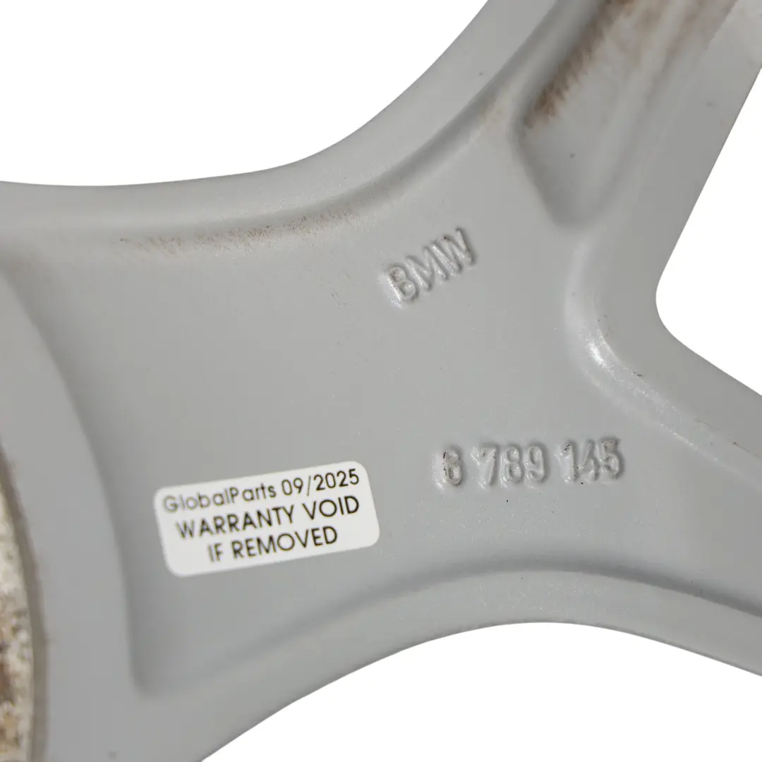 Felga Aluminiowa Srebrna 18" ET:30 8J do BMW X1 E84 o numerze 6789145 BMW X1 E84 Felga Aluminiowa Srebrna 18" ET:30 8J - SKU 6789145-1 - Numer Części 6789145