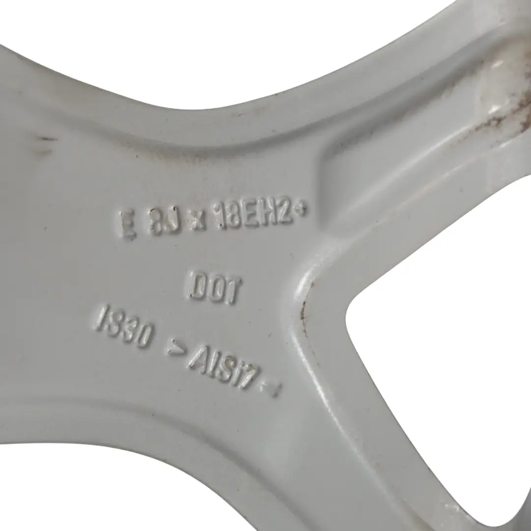 Felga Aluminiowa Srebrna 18" ET:30 8J do BMW X1 E84 o numerze 6789145 BMW X1 E84 Felga Aluminiowa Srebrna 18" ET:30 8J - SKU 6789145-1 - Numer Części 6789145