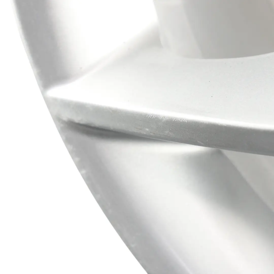 Felga Aluminiowa Srebrna 18" ET:30 8J do BMW X1 E84 o numerze 6789145 BMW X1 E84 Felga Aluminiowa Srebrna 18" ET:30 8J - SKU 6789145-1 - Numer Części 6789145