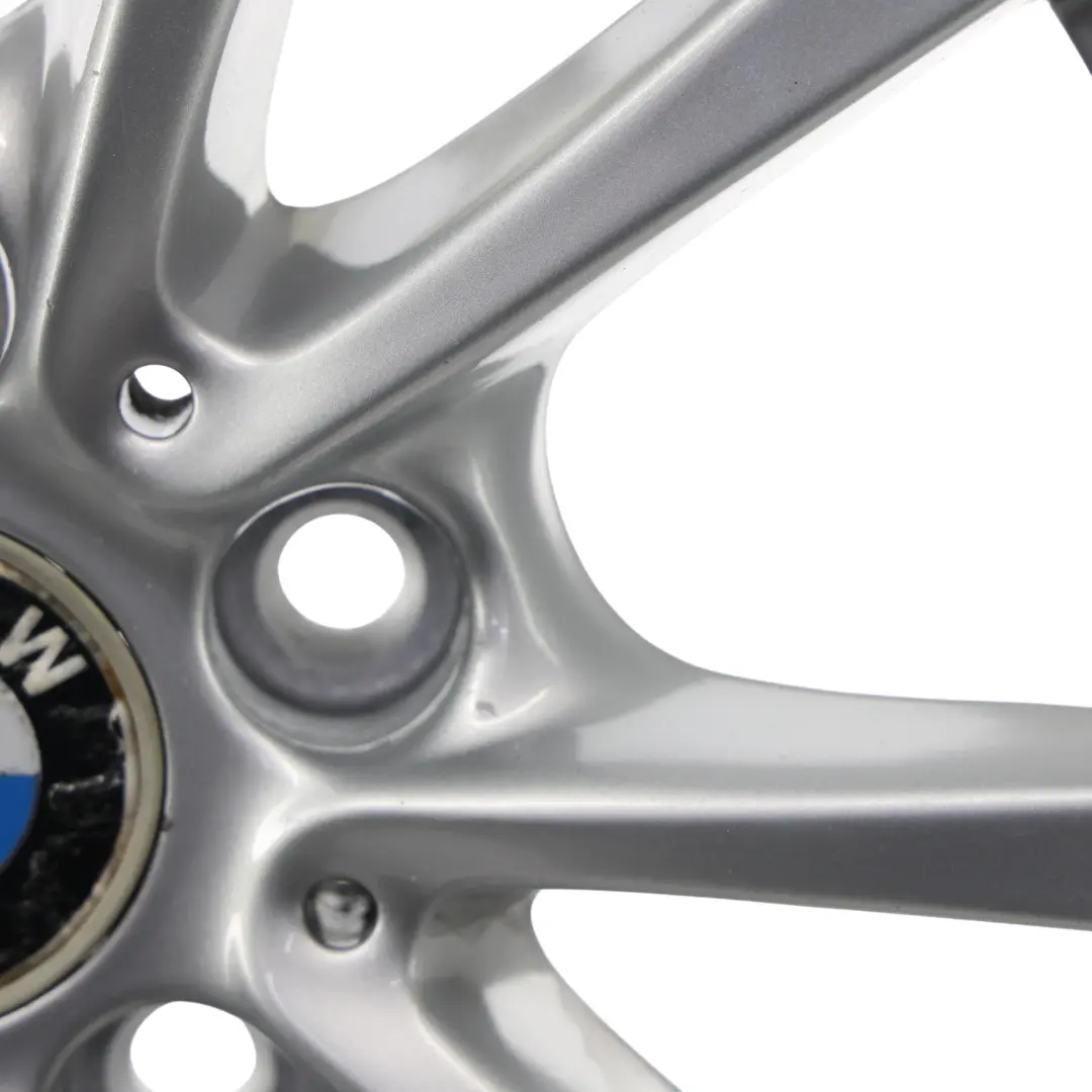 Silber Alufelge Alu Felge 16" 7J ET:31 V-Speiche 390 für BMW F30 F31 F36 mit Teilenummer 6796236 BMW F30 F31 F36 Silber Alufelge Alu Felge 16" 7J ET:31 V-Speiche 390 - SKU 6796236-2 - Teilenummer 6796236