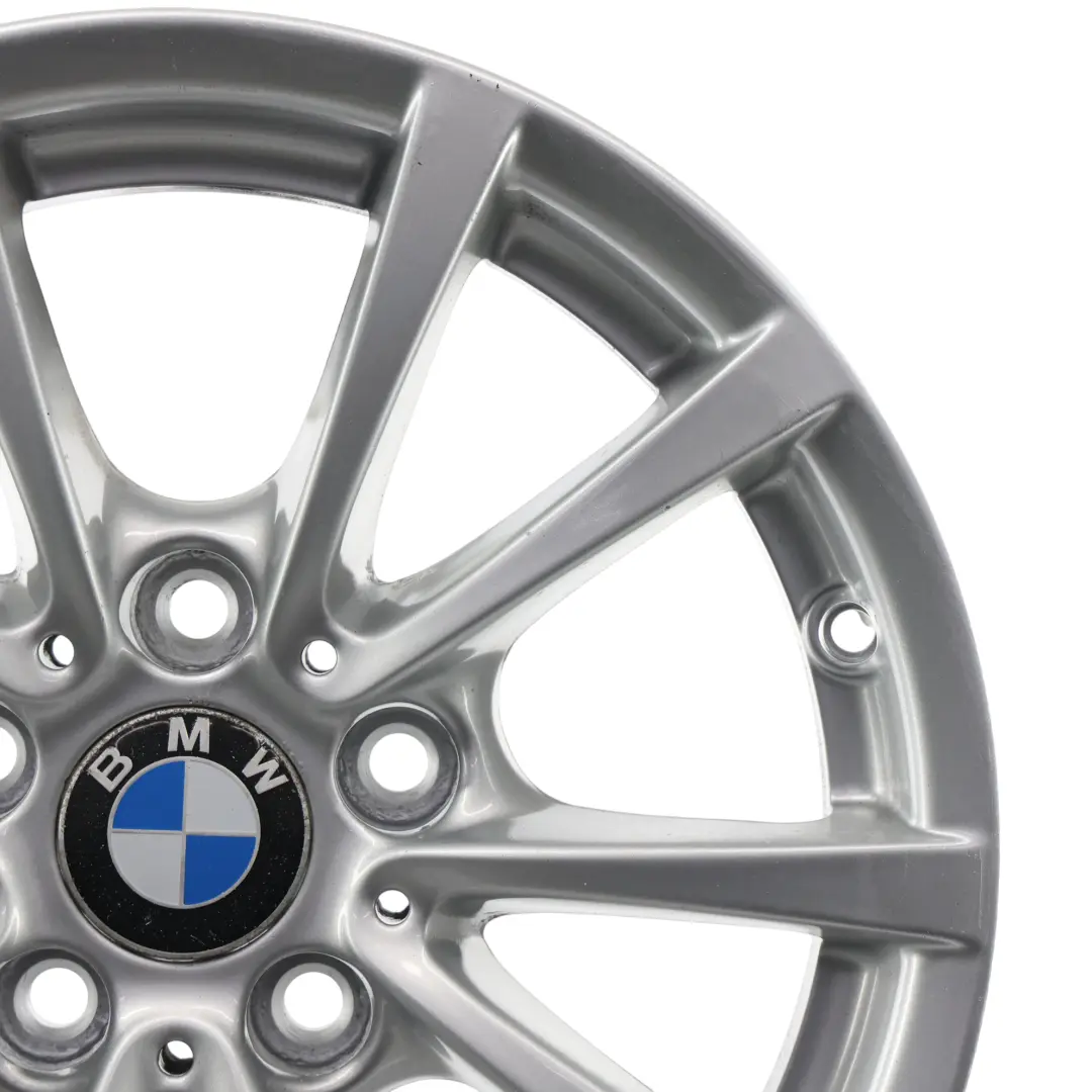 Jante Alliage Argent 16" 7J ET:31 V-spoke 390 pour BMW F30 F31 F36 à propos du numéro de pièce 6796236 BMW F30 F31 F36 Jante Alliage Argent 16" 7J ET:31 V-spoke 390 - SKU 6796236 - Numéro de pièce 6796236