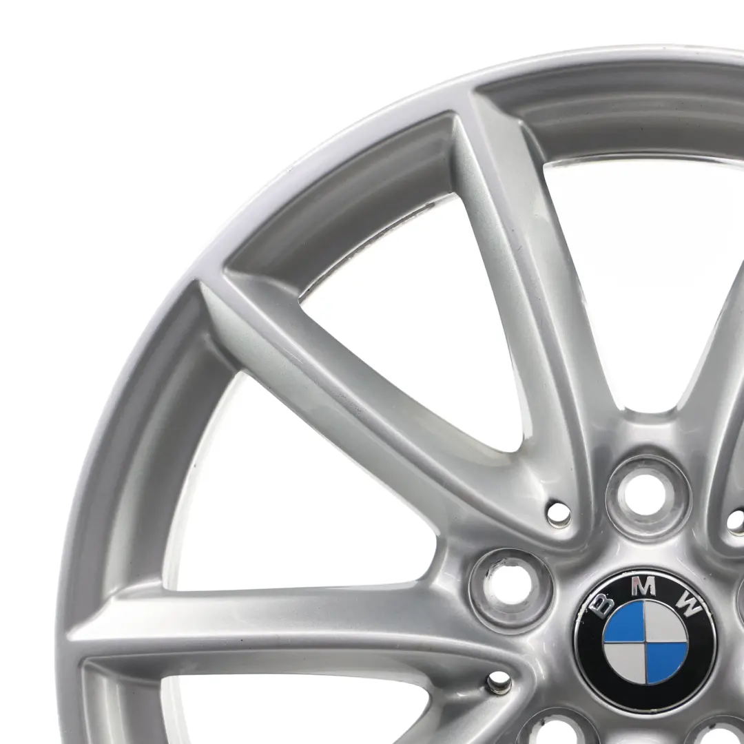 Jante Alliage Argentée 17" 7,5J ET:52 Rayons V 560 pour BMW X1 F48 X2 F39 à propos du numéro de pièce 6856061 BMW X1 F48 X2 F39 Jante Alliage Argentée 17" 7,5J ET:52 Rayons V 560 - SKU 6856061-2 - Numéro de pièce 6856061