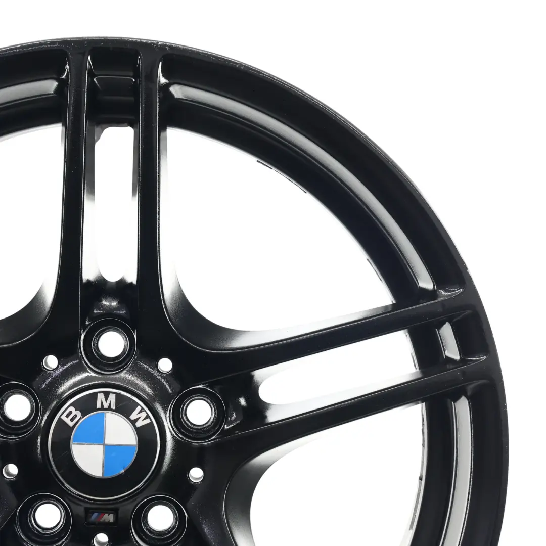 Llanta Aleación Trasera M Performance Doble Radio 313M 18" 8,5J ET:52 para BMW E87 con número de pieza 6856667 BMW E87 Llanta Aleación Trasera M Performance Doble Radio 313M 18" 8,5J ET:52 - SKU 6856667-3 - Número de pieza 6856667