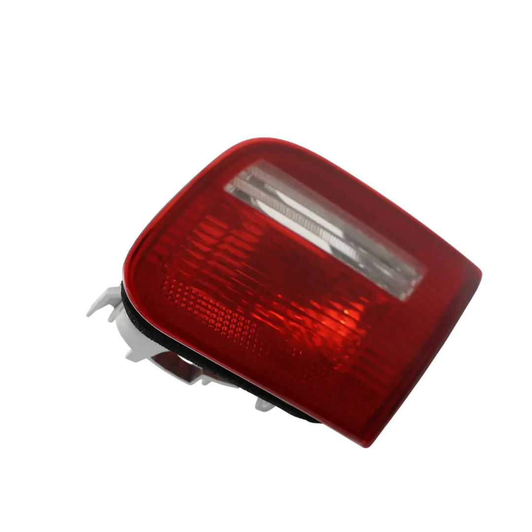 Rücklicht Kofferraumleuchte Links für BMW E46 M3 Coupe Cabrio mit Teilenummer 6920706 BMW E46 M3 Coupe Cabrio Rücklicht Kofferraumleuchte Links - SKU 6920706-1 - Teilenummer 6920706