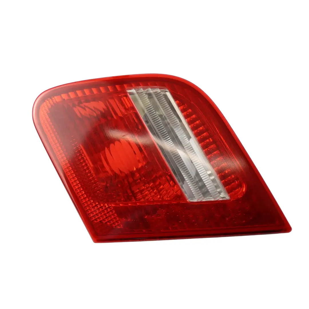 Luz Trasera En La Tapa Del Maletero Izquierda para BMW E46 M3 Coupe Cabrio con número de pieza 6920706 BMW E46 M3 Coupe Cabrio Luz Trasera En La Tapa Del Maletero Izquierda - SKU 6920706-1 - Número de pieza 6920706