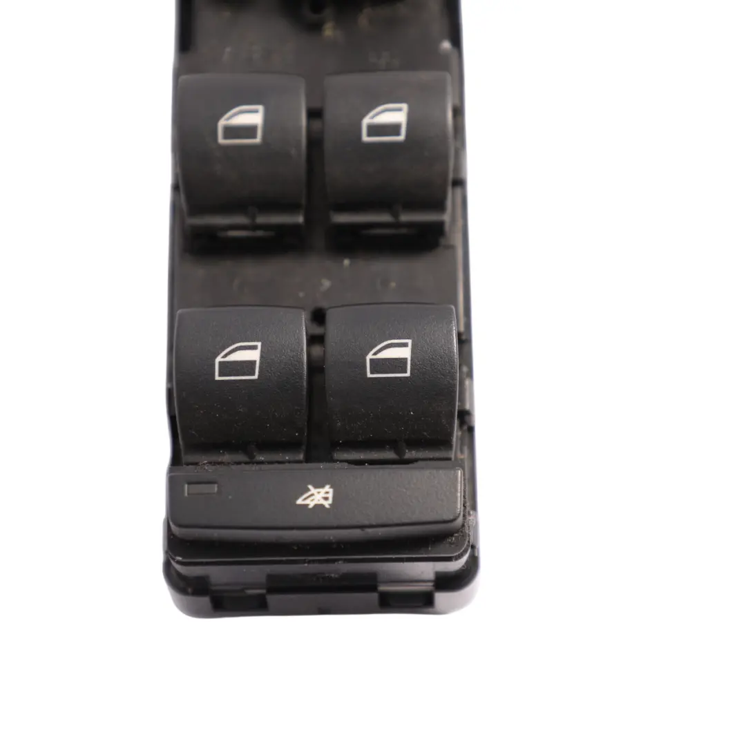 Interruttore Alzacristalli Lato Conducente Nero per BMW E90 E91 LCI con numero di parte 6948637 BMW E90 E91 LCI Interruttore Alzacristalli Lato Conducente Nero - SKU 6948637 - Numero di parte 6948637