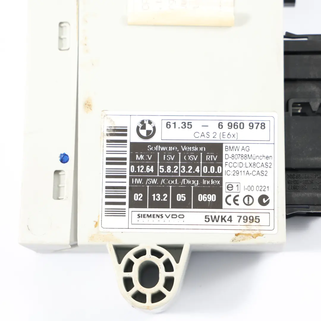 Unità Modulo Di Controllo CAS2 ECU per BMW E60 E61 E63 E64 con numero di parte 6960978 BMW E60 E61 E63 E64 Unità Modulo Di Controllo CAS2 ECU - SKU 6960978 - Numero di parte 6960978