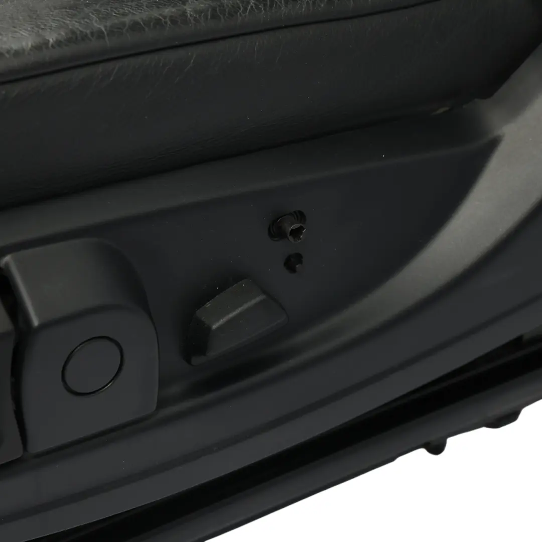 Fotel Przedni Lewy Przód Skóra Nevada Czarna do BMW X5 E70 o numerze 6973398 BMW X5 E70 Fotel Przedni Lewy Przód Skóra Nevada Czarna - SKU 6973398-1 - Numer Części 6973398