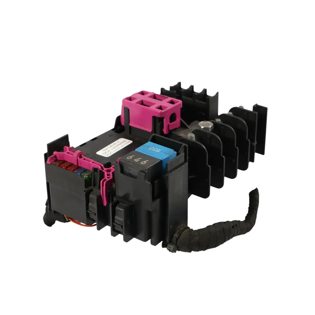 Mk3 Fuse Relay Box Module Control Unit to Audi A1 S1 8X Skoda Fabia with Part number 6C0941824C Audi A1 S1 8X Skoda Fabia Mk3 Fuse Relay Box Module Control Unit - SKU 6C0941824C - Part number 6C0941824C