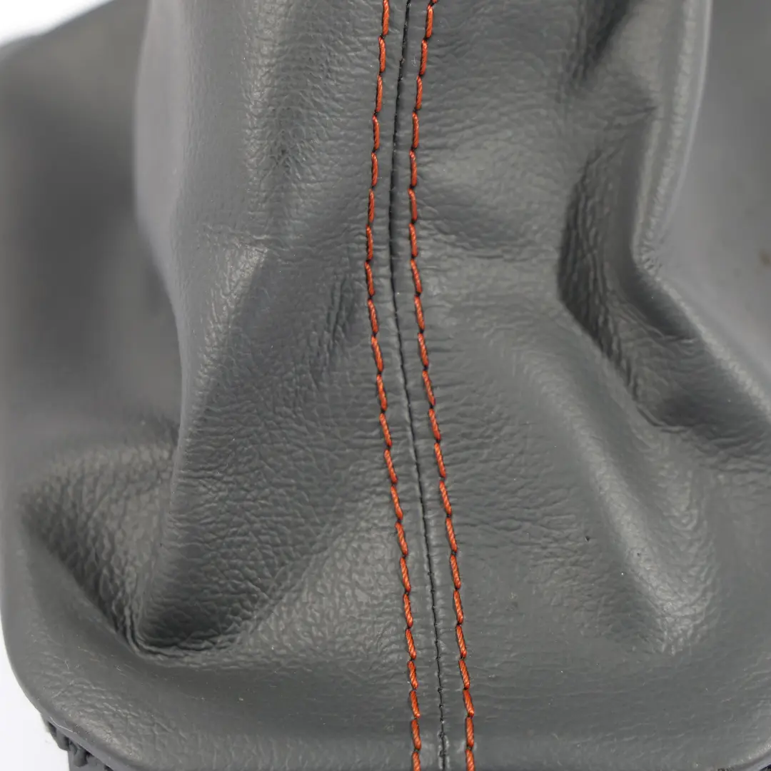 Gang Schalt Knauf Schalt Hebel Manuell 6F0711113A für Seat Arona FR Kj7 6 mit Teilenummer 6F0711113AA Seat Arona FR Kj7 6 Gang Schalt Knauf Schalt Hebel Manuell 6F0711113A - SKU 6F0711113AA - Teilenummer 6F0711113AA