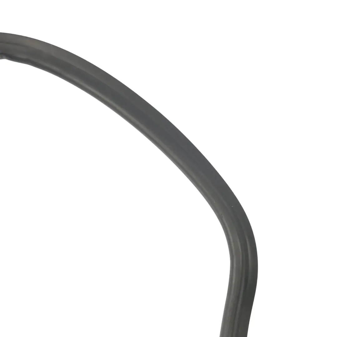 6F Engine Bay Bonnet Hood Gasket Rubber Weather Seal to Seat Arona Ibiza with Part number 6F0823723 Seat Arona Ibiza 6F Engine Bay Bonnet Hood Gasket Rubber Weather Seal - SKU 6F0823723 - Part number 6F0823723