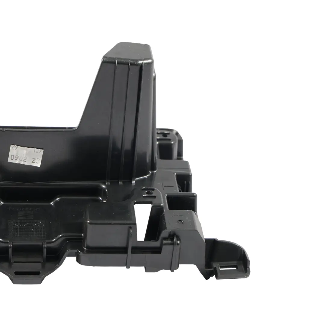 Mk1 KJ7 Radio GPS Osłona Ramka Wspornik Mocowanie do Seat Arona o numerze 6F0858189C Seat Arona Mk1 KJ7 Radio GPS Osłona Ramka Wspornik Mocowanie - SKU 6F0858189C - Numer Części 6F0858189C