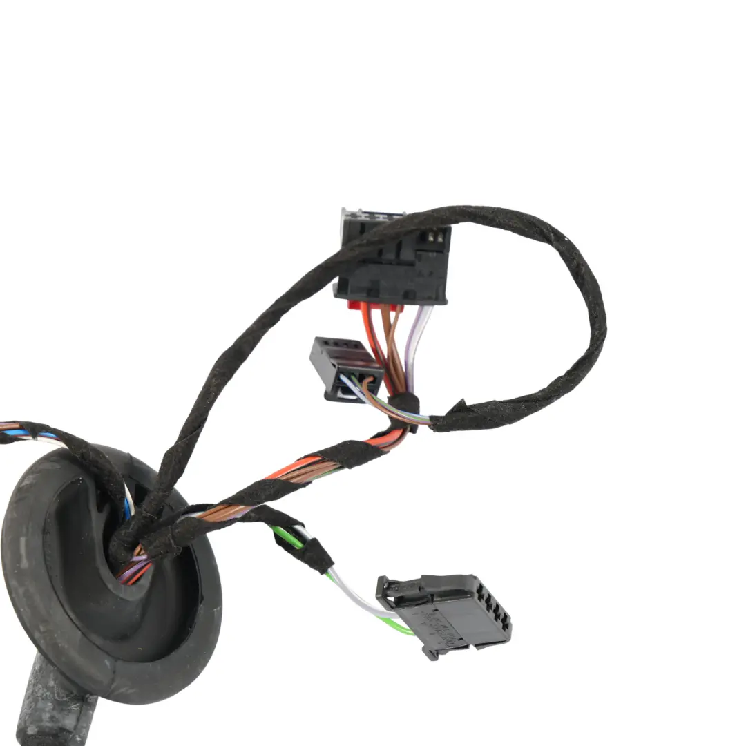 Porta Cablaggio Cavo Posteriore Destro per Seat Arona KJ7 con numero di parte 6F0971161T Seat Arona KJ7 Porta Cablaggio Cavo Posteriore Destro - SKU 6F0971161T - Numero di parte 6F0971161T