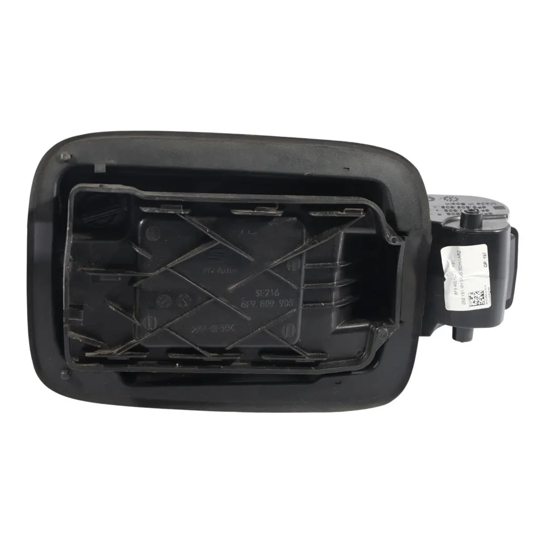 Kraftstofftank Tankklappe Deckel Topf Aussparung für Seat Arona FR KJ7 mit Teilenummer 6F9809905F Seat Arona FR KJ7 Kraftstofftank Tankklappe Deckel Topf Aussparung - SKU 6F9809905F - Teilenummer 6F9809905F