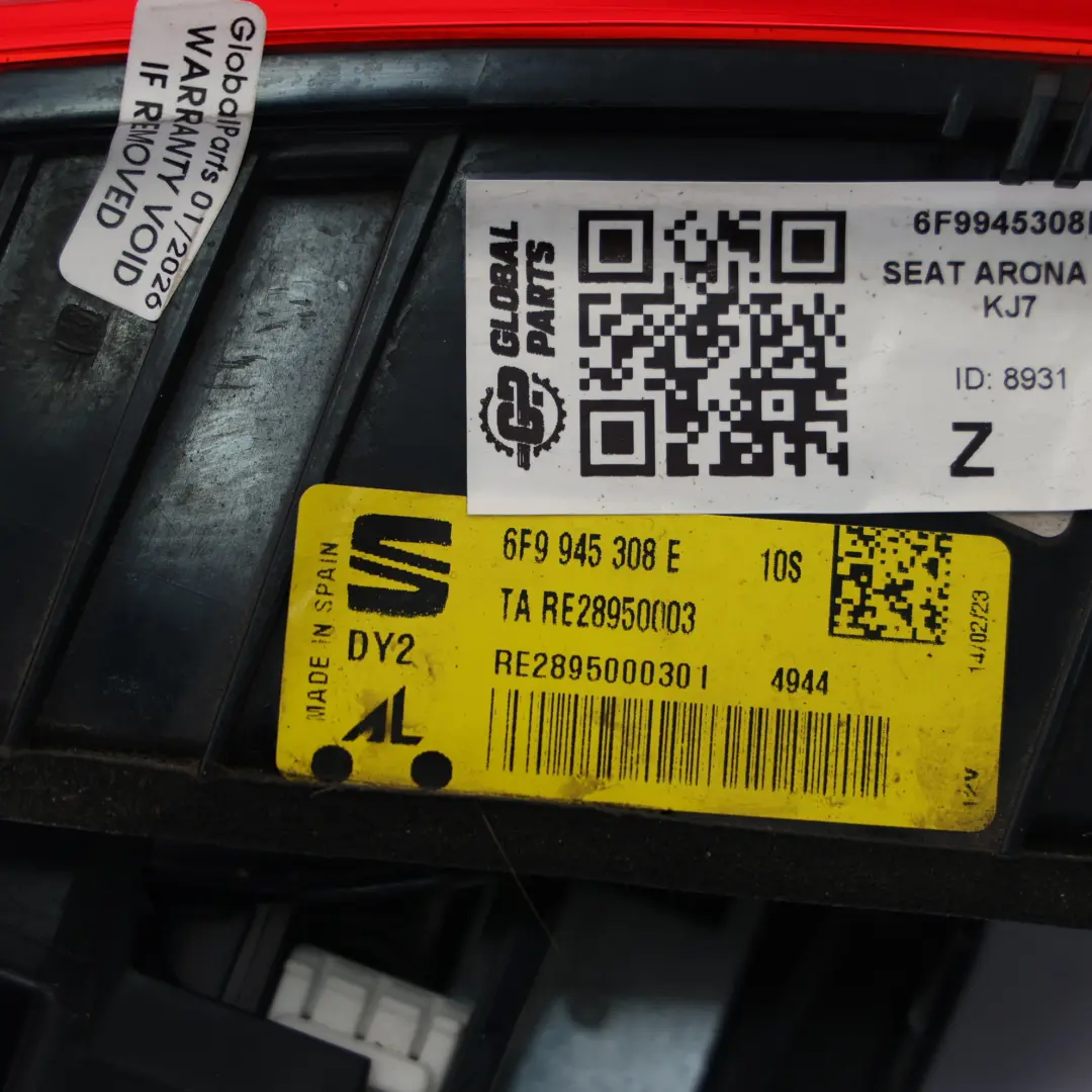 Lampa Światło Przeciwmgnielne Tył Prawo do Seat Arona Fr Kj7 o numerze 6F9945308E Seat Arona Fr Kj7 Lampa Światło Przeciwmgnielne Tył Prawo - SKU RHD-6F9945308E - Numer Części 6F9945308E