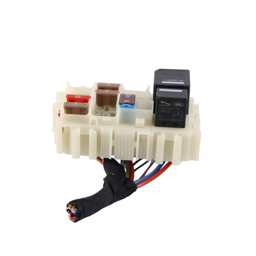 Fuse Relay Box to Land Rover Discovery Sport L550 with Part number 6G9T-14K131-BB Land Rover Discovery Sport L550 Fuse Relay Box - SKU 6G9T-14K131-BB - Part number 6G9T-14K131-BB