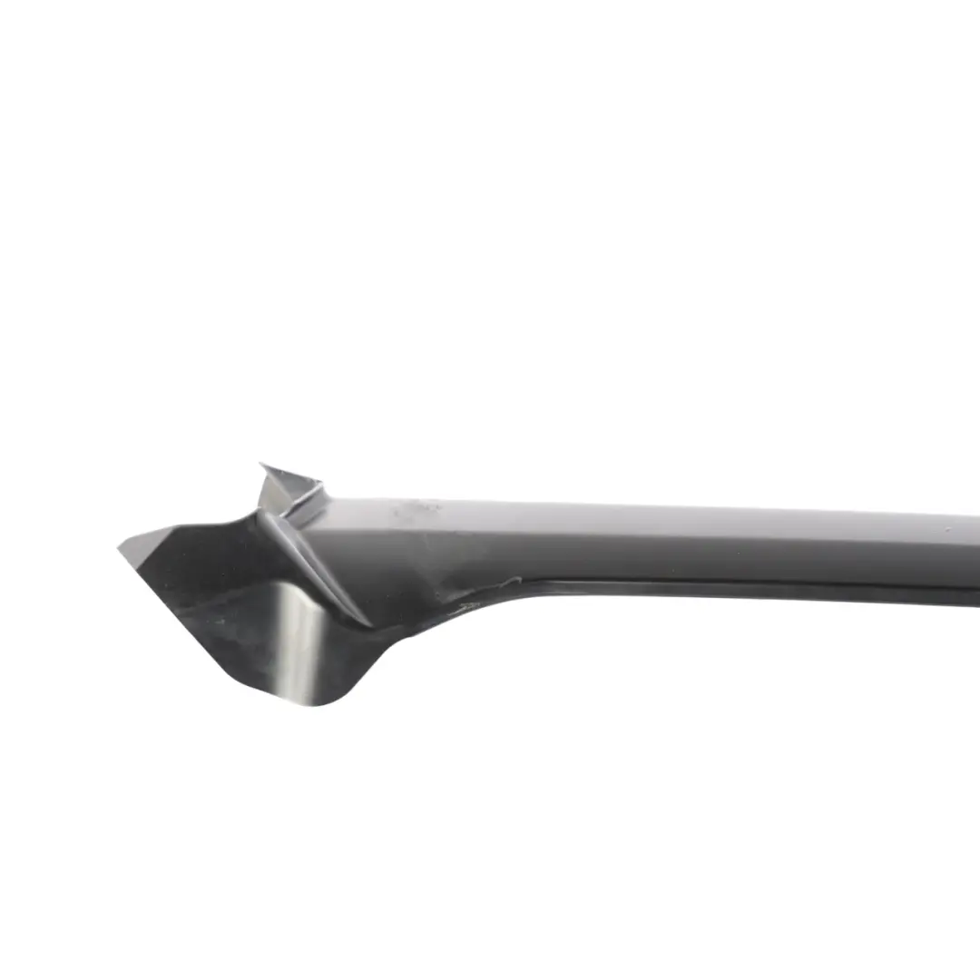 A-Pillar Strip Moulding Left N/S to Land Rover Discovery 4 L319 with Part number 6H22-03065-DAW Land Rover Discovery 4 L319 A-Pillar Strip Moulding Left N/S - SKU 6H22-03065-DAW - Part number 6H22-03065-DAW