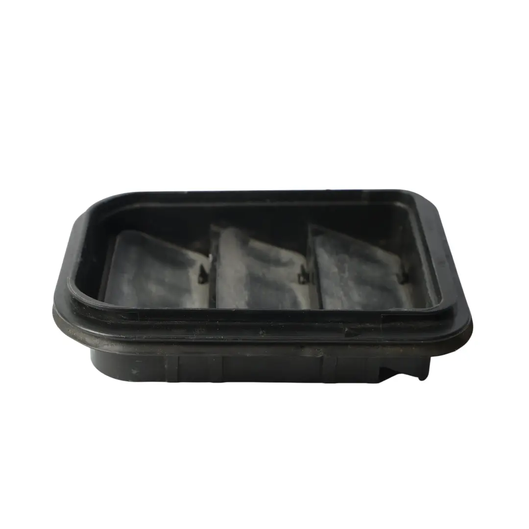 Audi A3 8P Vent Flap Rear Right Left N/O/S Body Ventilation - SKU 3T0819465 - Part number 3T0819465