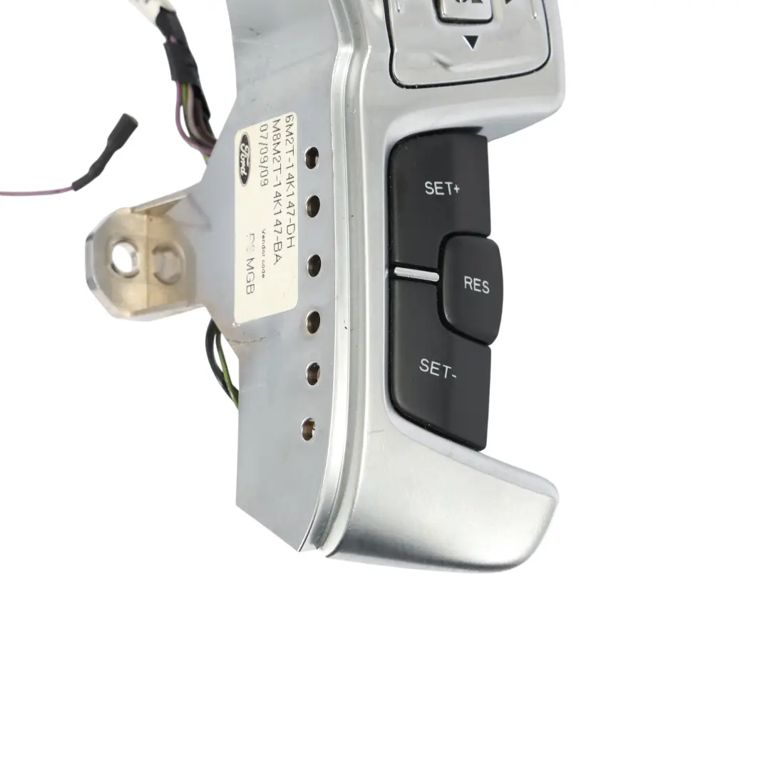 Ford Mondeo Mk4 Interruttori Multifunzione Volante SET M8M2T-14K147-BA - SKU 6M2T-14K147-CJ - Numero di parte 6M2T-14K147-CJ