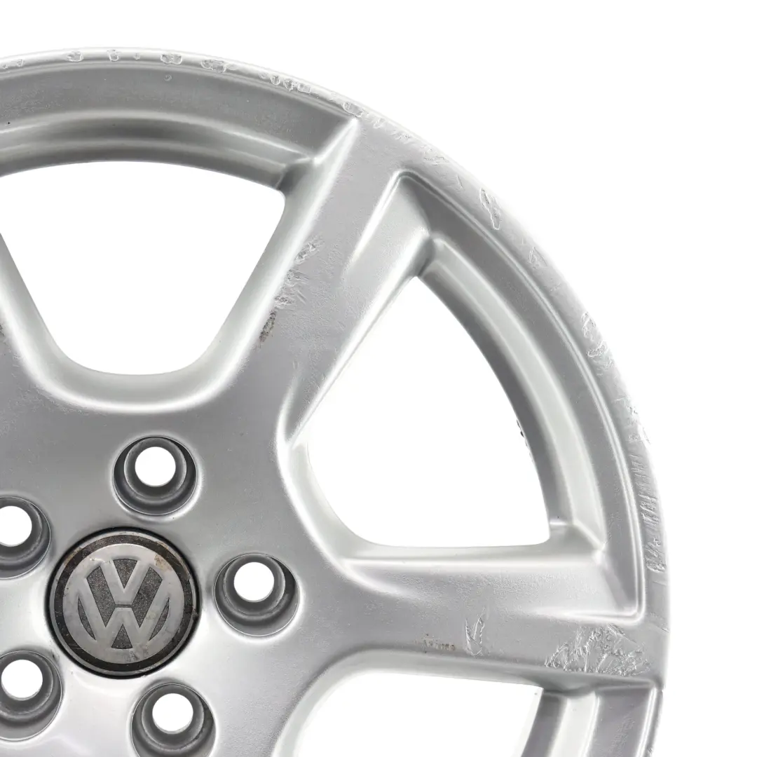 Mk5 Felga Aluminiowa Srebrna 15" ET:40 6J do VW Volkswagen Polo 6R o numerze 6R0601025C VW Volkswagen Polo 6R Mk5 Felga Aluminiowa Srebrna 15" ET:40 6J - SKU 6R0601025C-1 - Numer Części 6R0601025C
