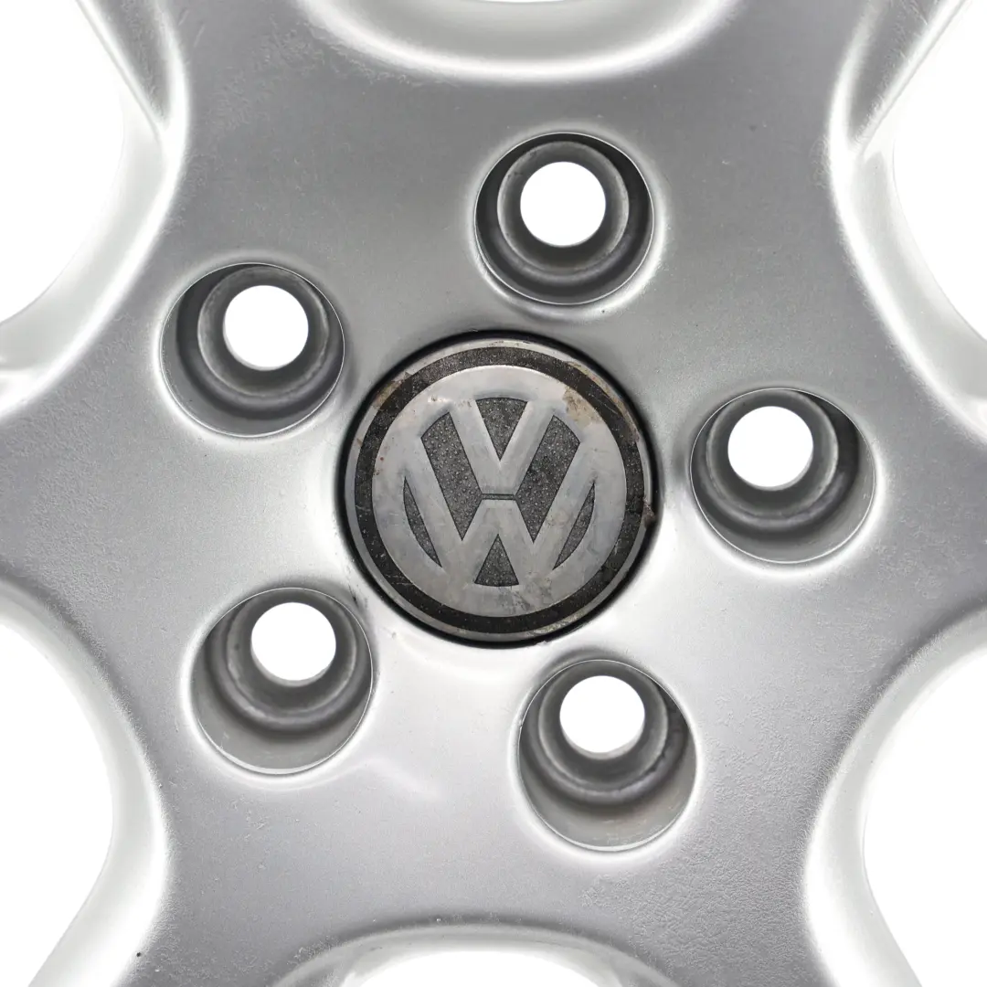 Mk5 Cerchio Ruota In Lega Argento 15" ET:40 6J per VW Volkswagen Polo 6R con numero di parte 6R0601025C VW Volkswagen Polo 6R Mk5 Cerchio Ruota In Lega Argento 15" ET:40 6J - SKU 6R0601025C-1 - Numero di parte 6R0601025C