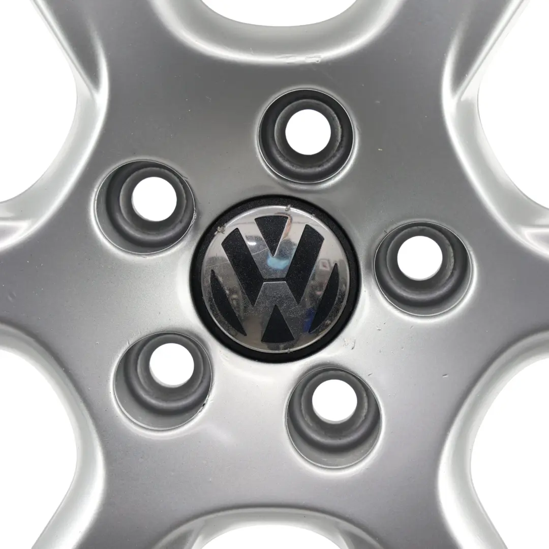 Mk5 Jante En Alliage Argentée 15" ET:40 6J pour Volkswagen Polo 6R à propos du numéro de pièce 6R0601025C Volkswagen Polo 6R Mk5 Jante En Alliage Argentée 15" ET:40 6J - SKU 6R0601025C-2 - Numéro de pièce 6R0601025C