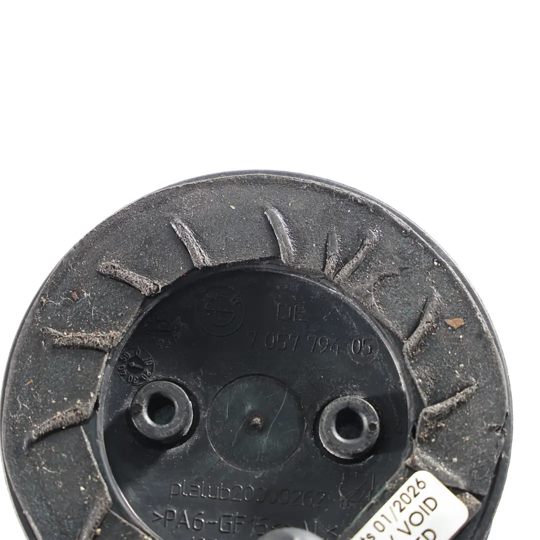 BMW E63 E81 E87N F10 Emblemat Przycisku Klapy Bagażnika 7061327 - SKU 7057794-4 - Numer Części 7057794