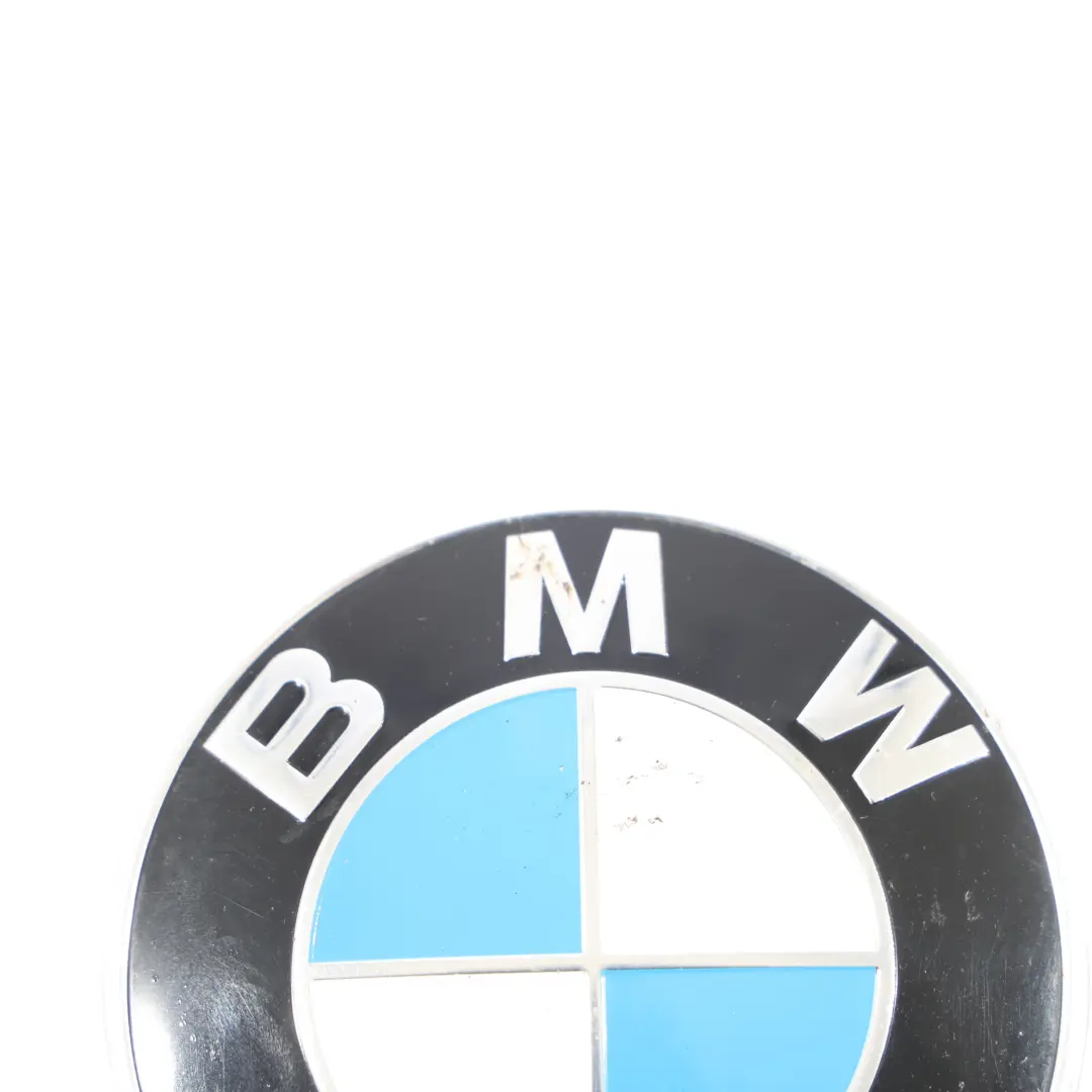 BMW E63 E81 E87N F10 Emblemat Przycisku Klapy Bagażnika 7061327 - SKU 7057794-4 - Numer Części 7057794