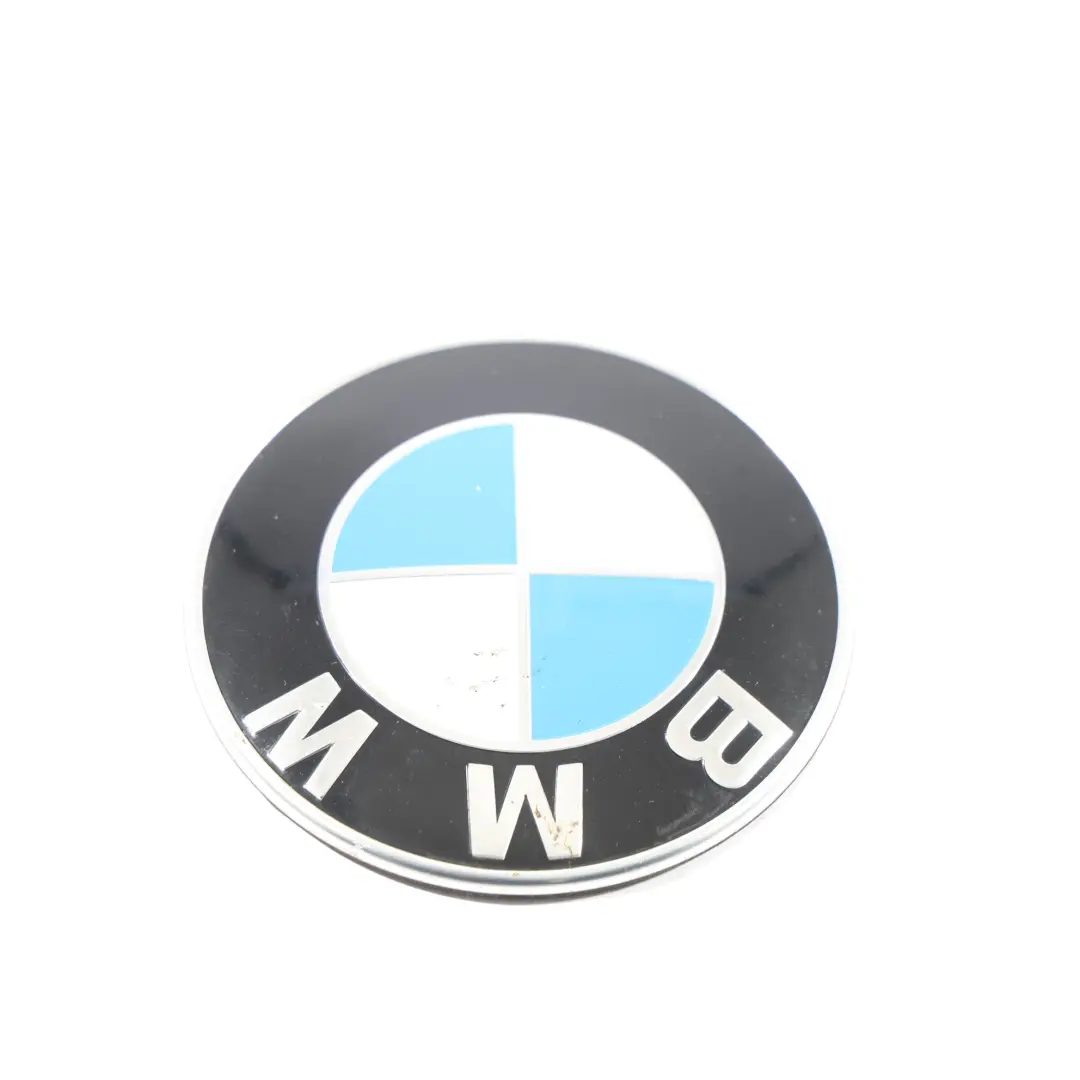 BMW E63 E81 E87N F10 Emblemat Przycisku Klapy Bagażnika 7061327 - SKU 7057794-4 - Numer Części 7057794