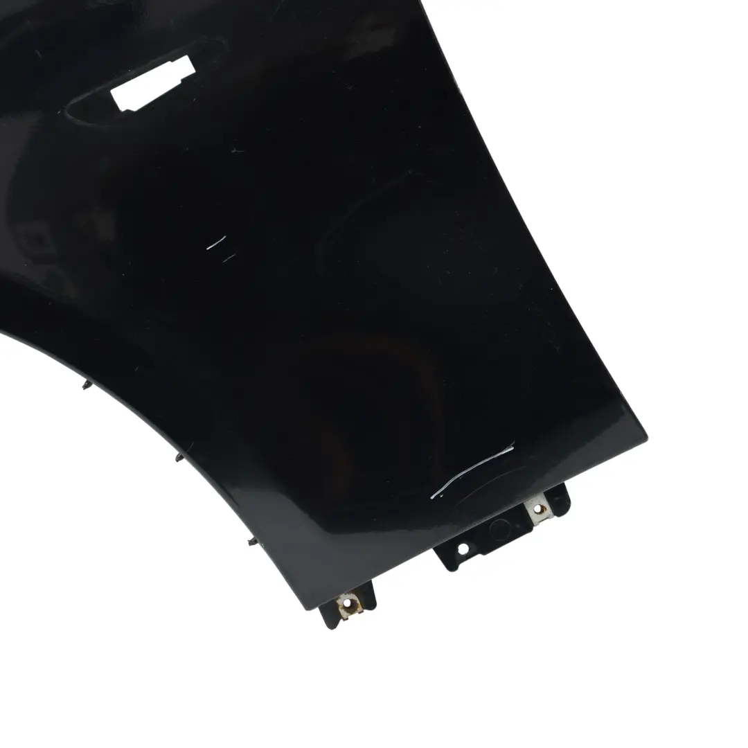 Pannello Laterale Anteriore Sinistro Parafango Carbonschwarz - 416 per BMW E60 E61 con numero di parte 7111429 BMW E60 E61 Pannello Laterale Anteriore Sinistro Parafango Carbonschwarz - 416 - SKU 7111429-CAR2 - Numero di parte 7111429