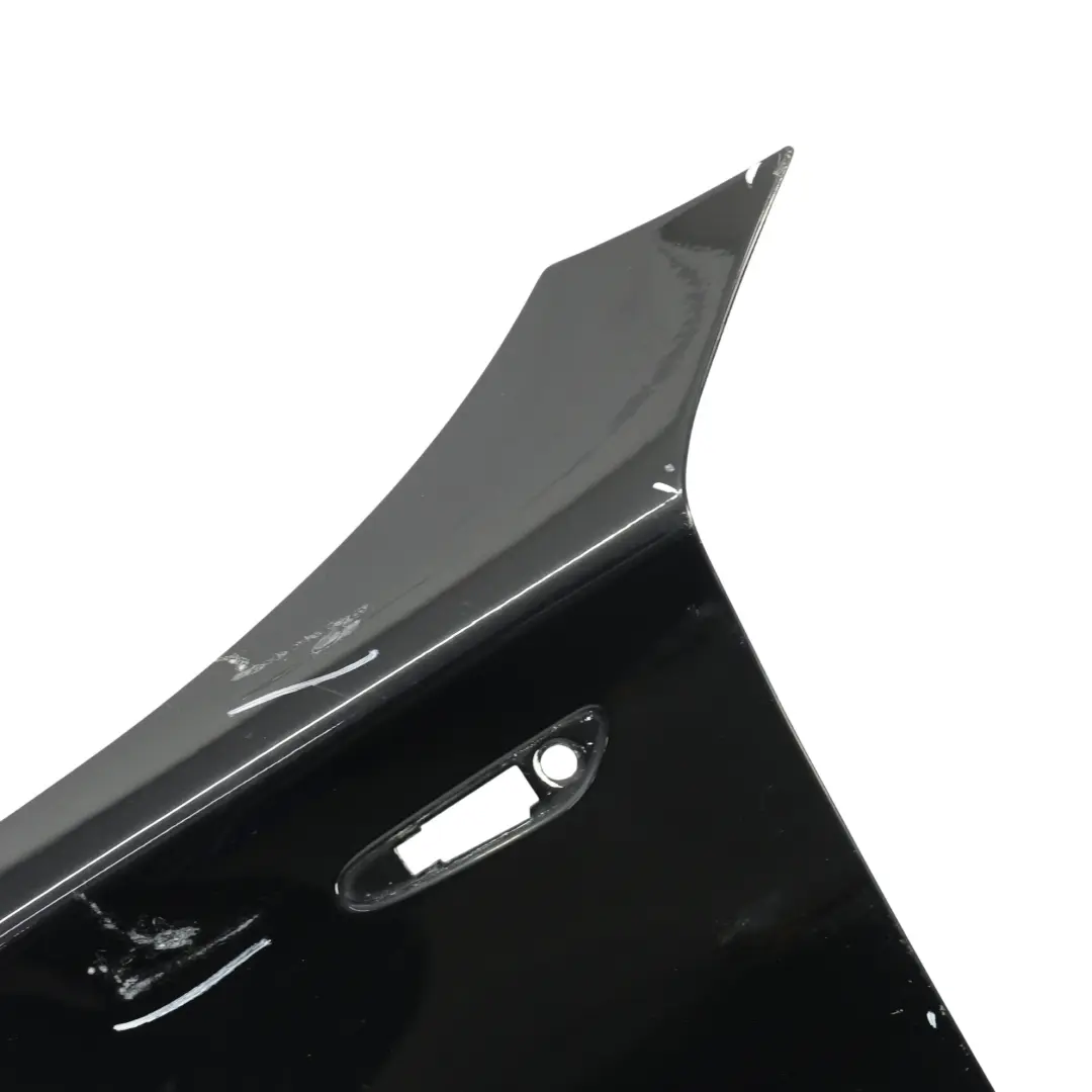 Pannello Laterale BMW E81 E87 Parafango Anteriore Sinistro Black Sapphire - 475 per con numero di parte 7133227 Pannello Laterale BMW E81 E87 Parafango Anteriore Sinistro Black Sapphire - 475 - SKU 7133227-BS1 - Numero di parte 7133227