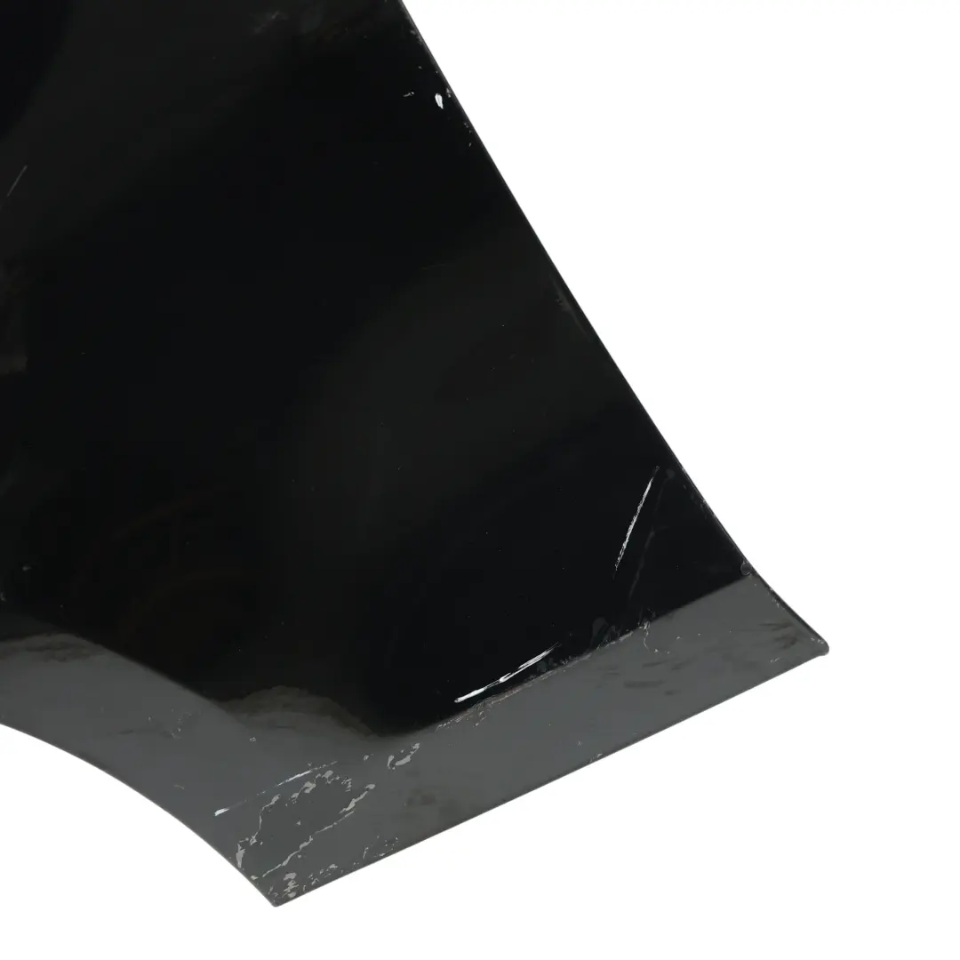 Panel Lateral Guardabarros Delantero Izquierdo Black Sapphire - 475 para BMW E81 E87 con número de pieza 7133227 BMW E81 E87 Panel Lateral Guardabarros Delantero Izquierdo Black Sapphire - 475 - SKU 7133227-BS1 - Número de pieza 7133227