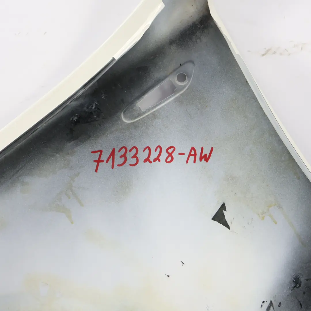 BMW E81 E87 Pannello Laterale Parafango Anteriore Destro Alpinweiss Bianco - 300 - SKU 7133228-AW - Numero di parte 7133228