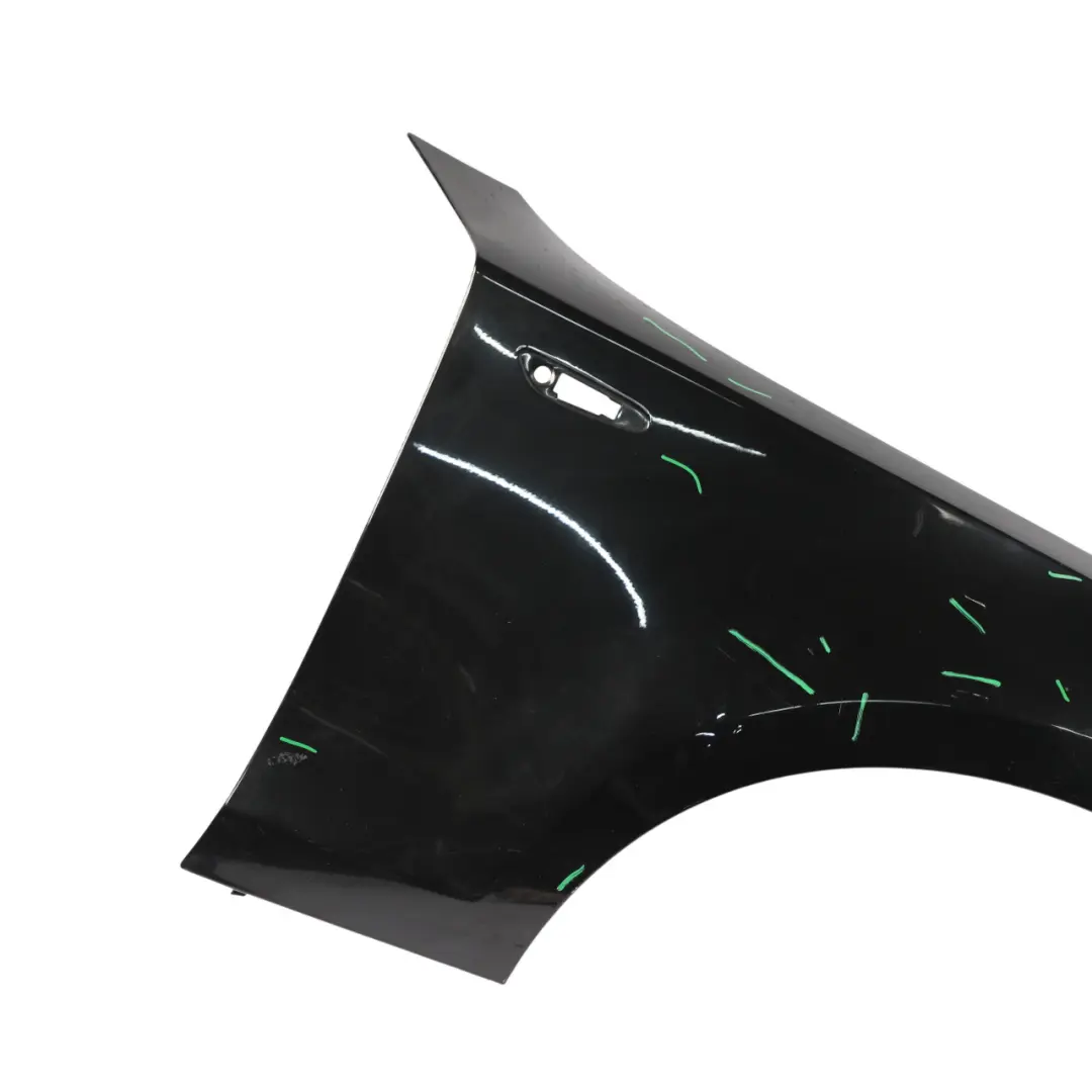 Side Panel Fender Wing Front Right O/S Black Sapphire Metallic - 475 to BMW E81 E87 with Part number 7133228 BMW E81 E87 Side Panel Fender Wing Front Right O/S Black Sapphire Metallic - 475 - SKU 7133228-BS4 - Part number 7133228