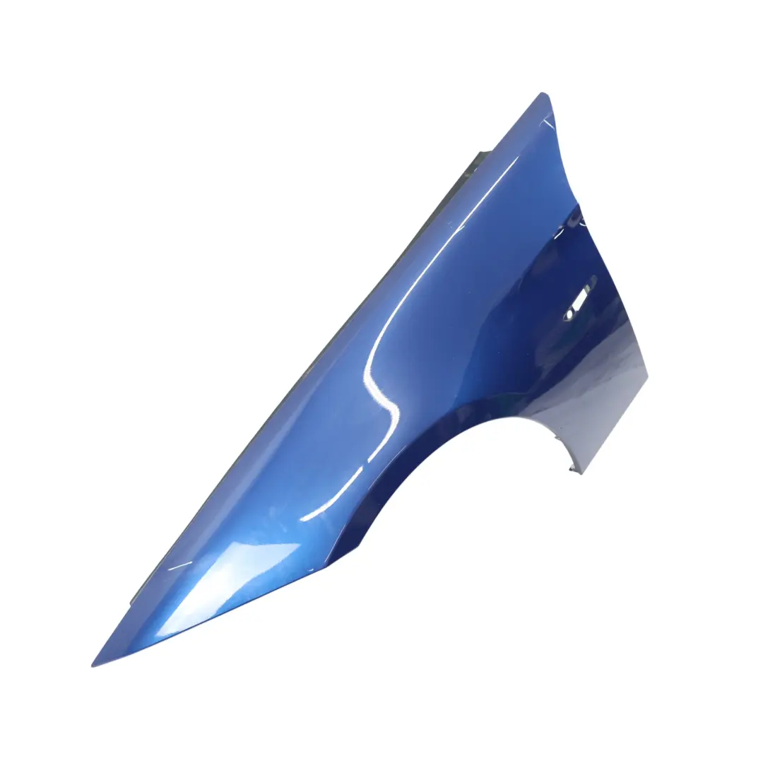 Błotnik Lewy Przedni Montegoblau - A51 do BMW E90 E91 o numerze 7135679 BMW E90 E91 Błotnik Lewy Przedni Montegoblau - A51 - SKU 7135679-MTB3 - Numer Części 7135679