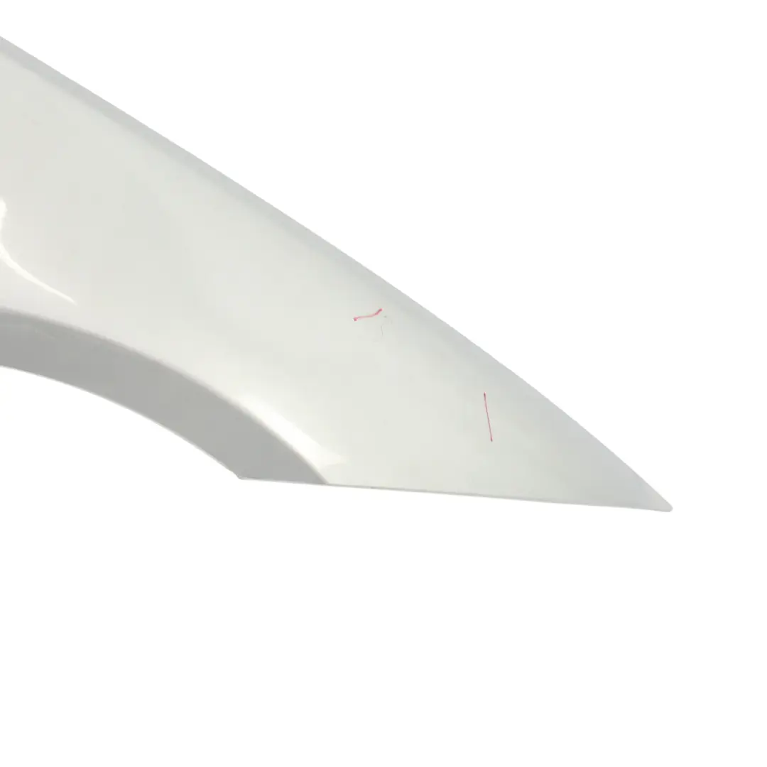 Panel Lateral Guardabarros Delantera Derecha Titansilber Plata - 354 para BMW E90 E91 con número de pieza 7135680 BMW E90 E91 Panel Lateral Guardabarros Delantera Derecha Titansilber Plata - 354 - SKU 7135680-TS - Número de pieza 7135680