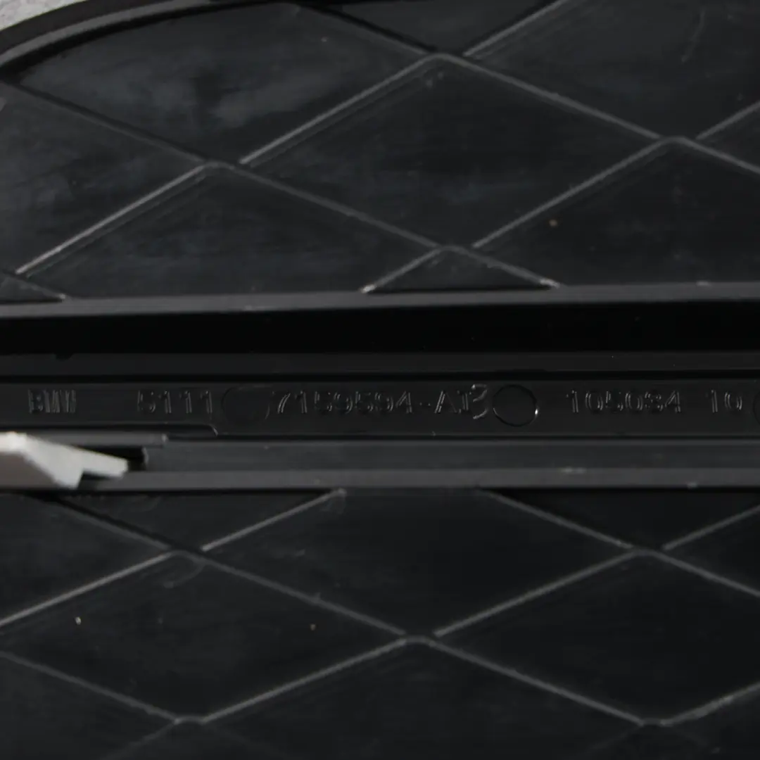 Front Bumper Trim Closed Grid Grille Right O/S Spacegrau Metallic A52 to BMW X5 E70 with Part number 7159594 BMW X5 E70 Front Bumper Trim Closed Grid Grille Right O/S Spacegrau Metallic A52 - SKU 7159594-SCG - Part number 7159594