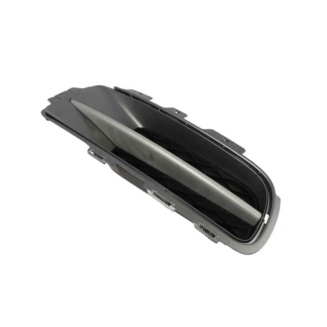 Embellecedor Parachoques Delantero Cerrada Derecha Spacegrau A52 para BMW X5 E70 con número de pieza 7159594 BMW X5 E70 Embellecedor Parachoques Delantero Cerrada Derecha Spacegrau A52 - SKU 7159594-SCG - Número de pieza 7159594