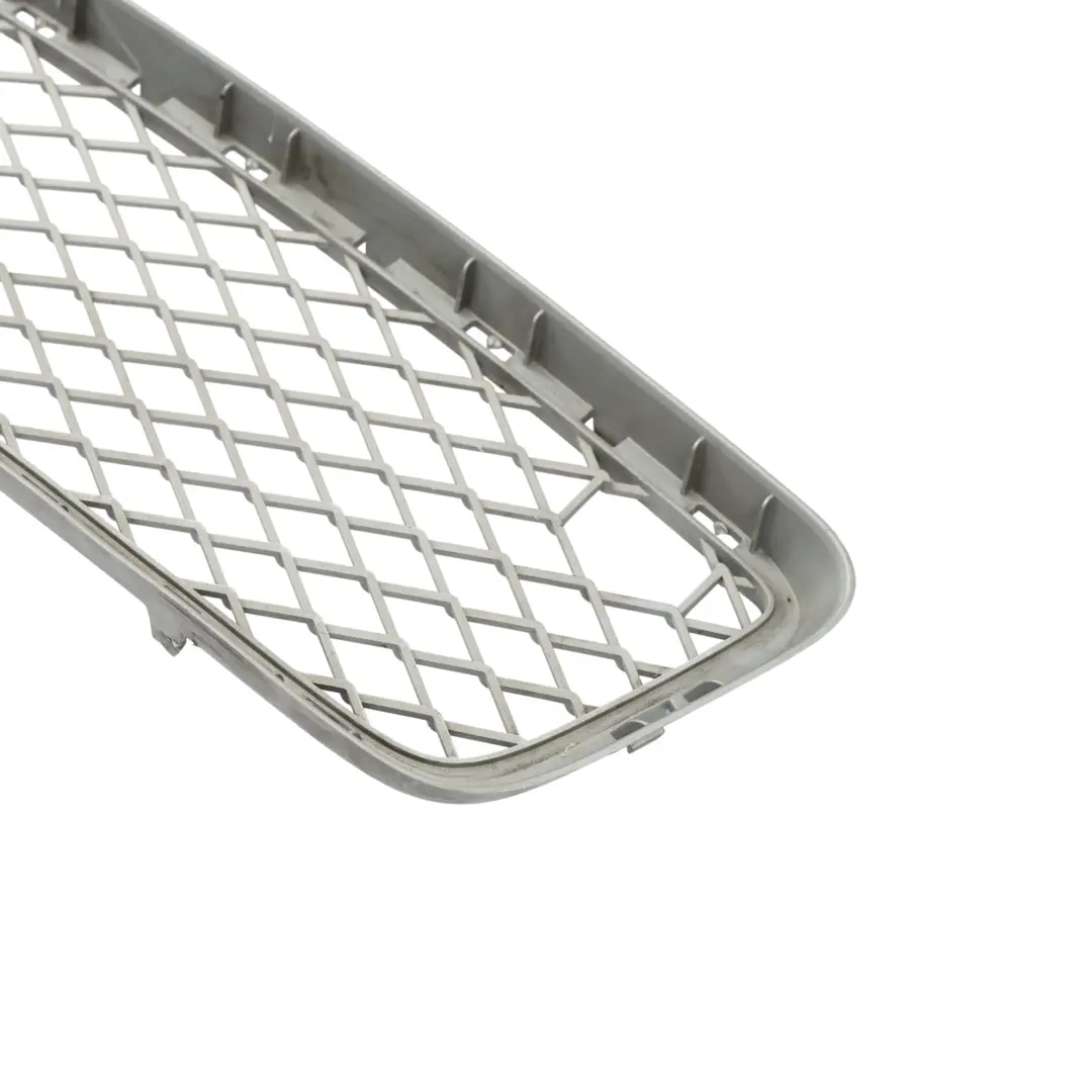 Kratka Atrapa Grill Zderzaka Środkowa Dolna 7163956 do BMW X5 E70 o numerze 7163957 BMW X5 E70 Kratka Atrapa Grill Zderzaka Środkowa Dolna 7163956 - SKU 7163957 - Numer Części 7163957