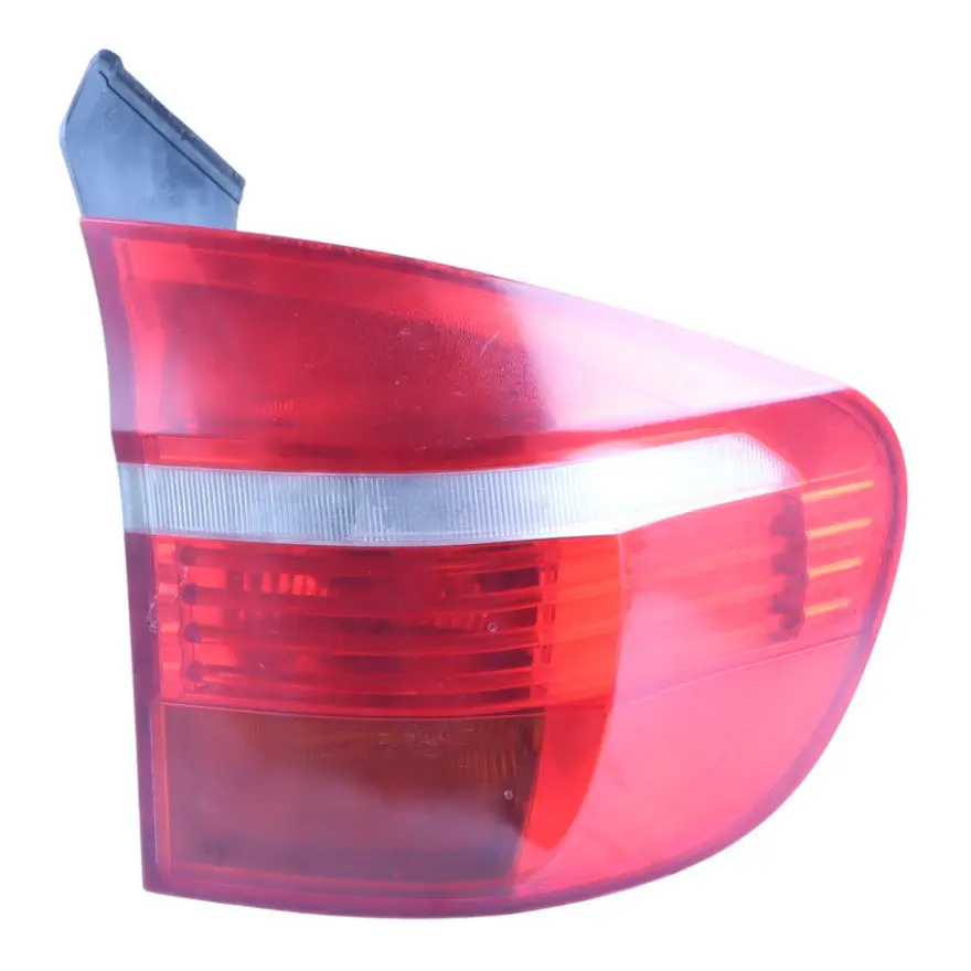 BMW X5 Series E70 Rear Light Lamp In The Side Panel Right O/S 7200818