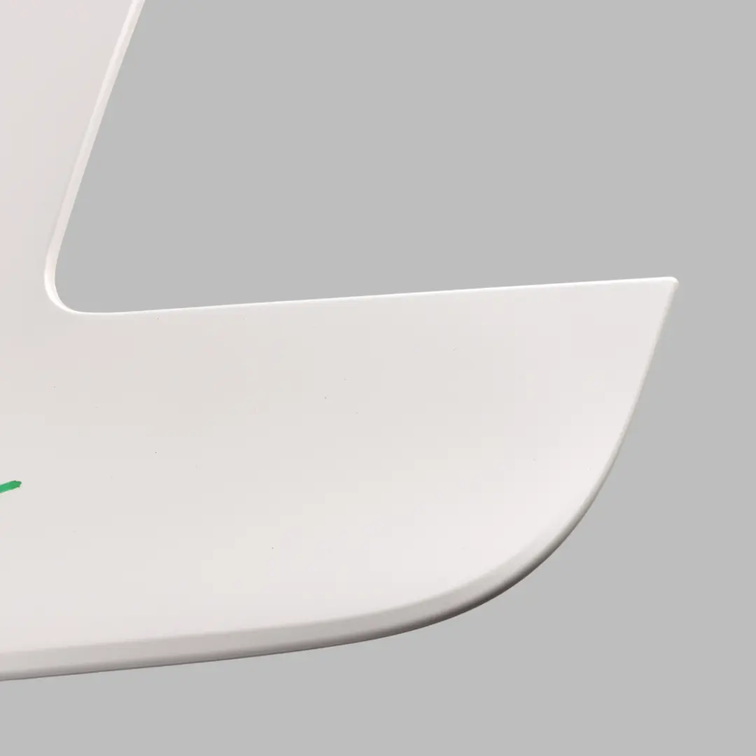 Finisher Boot Lid Cover Mineralweiss Mineral White - A96 to BMW F01 F02 Tailgate with Part number 7205731 BMW F01 F02 Tailgate Finisher Boot Lid Cover Mineralweiss Mineral White - A96 - SKU 7205731-MW - Part number 7205731