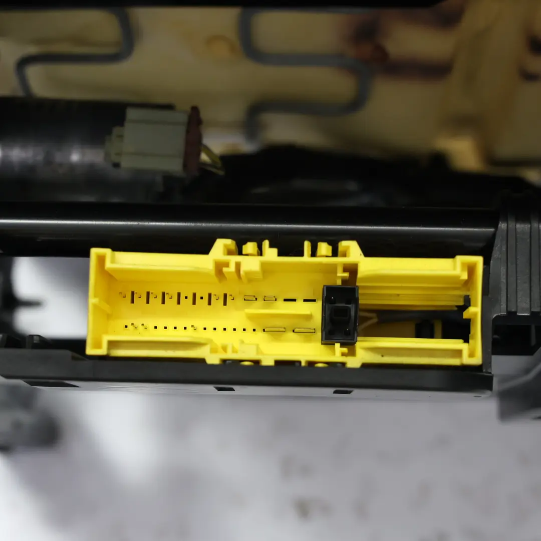 Vorder Sitz Sport Beheizt Elektrisch Links Leder Dakota Schwarz für BMW F10 F11 mit Teilenummer 7231174 BMW F10 F11 Vorder Sitz Sport Beheizt Elektrisch Links Leder Dakota Schwarz - SKU 7231174-2 - Teilenummer 7231174