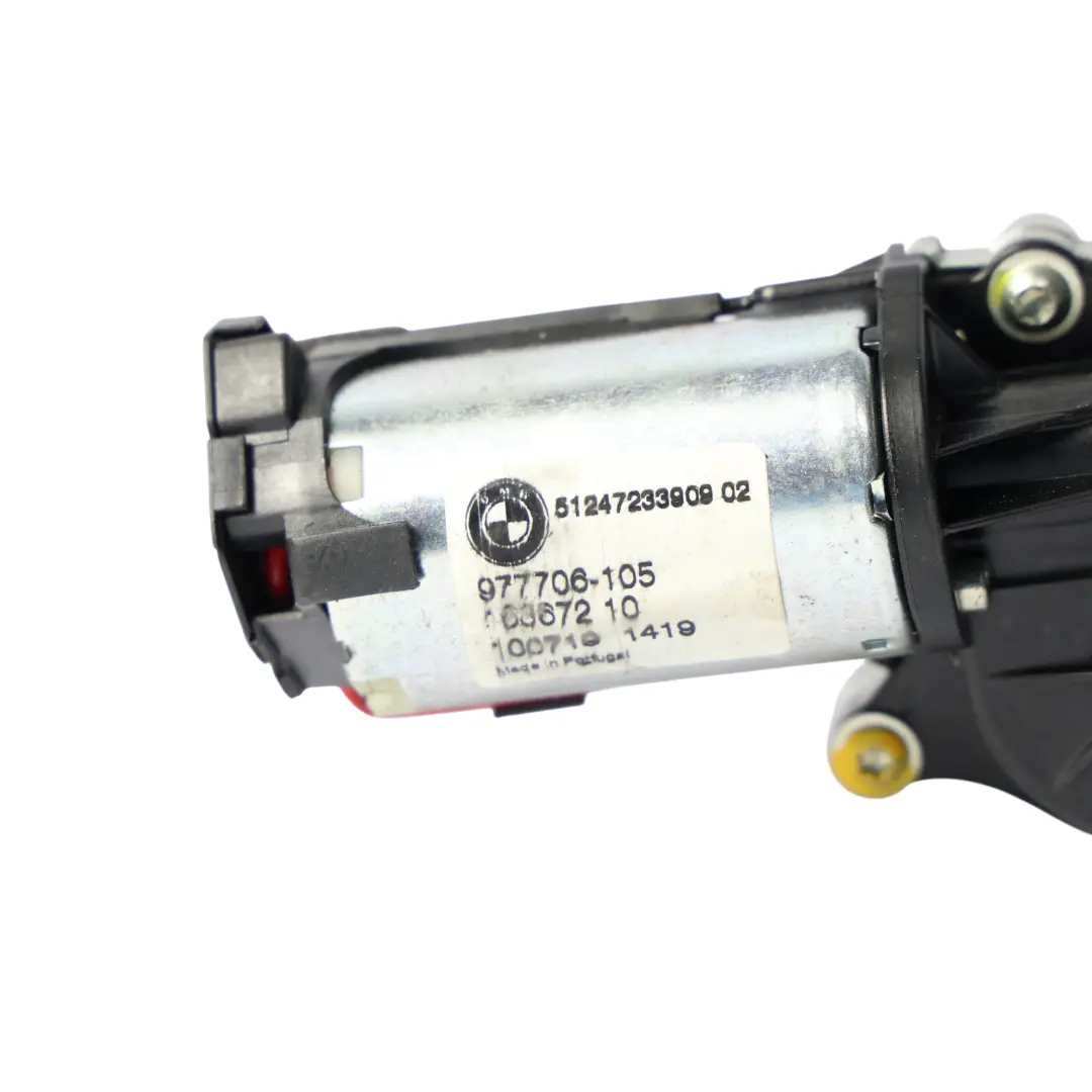 Lower Tailgate Soft Close Aid Lock Actuator Rear Lid to BMW X5 E70 E70 LCI with Part number 7233909 BMW X5 E70 E70 LCI Lower Tailgate Soft Close Aid Lock Actuator Rear Lid - SKU 7233909 - Part number 7233909