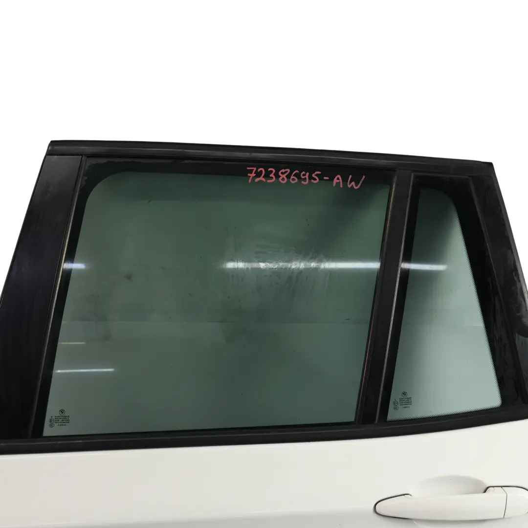 Porta Posteriore Sinistra Alpinweiss Alpino Bianco 3 - 300 per BMW X3 F25 con numero di parte 7238695 BMW X3 F25 Porta Posteriore Sinistra Alpinweiss Alpino Bianco 3 - 300 - SKU 7238695-AW - Numero di parte 7238695