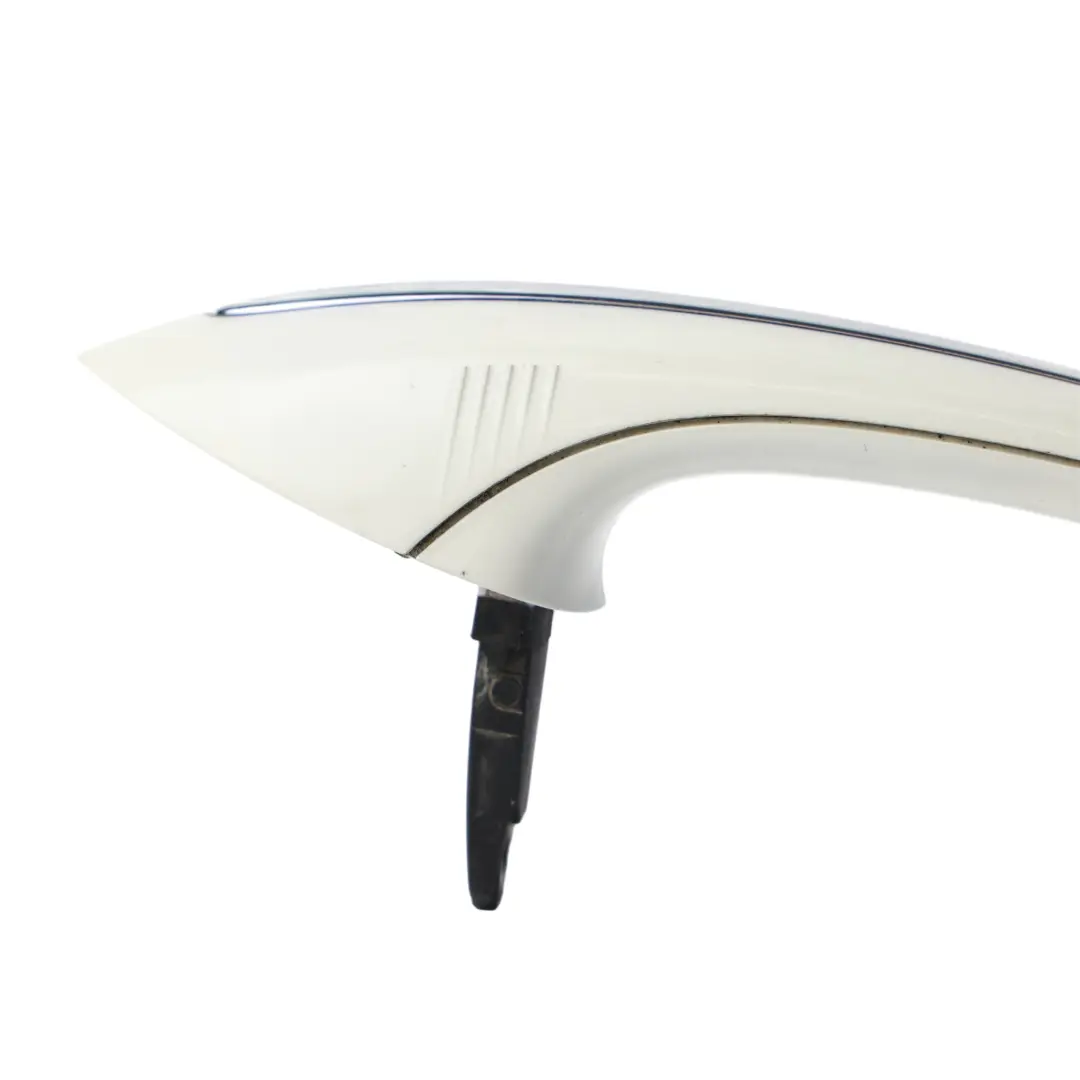 Maniglia Esterna Porta Anteriore Posteriore Sinistra Alpinweiss 3 - 300 per BMW F10 con numero di parte 7249981 BMW F10 Maniglia Esterna Porta Anteriore Posteriore Sinistra Alpinweiss 3 - 300 - SKU 7249981-AW - Numero di parte 7249981