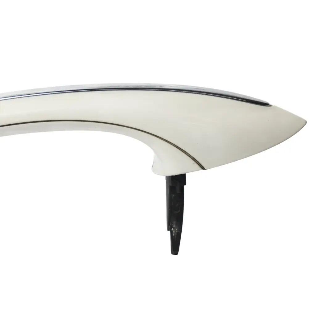 Maniglia Esterna Porta Anteriore Posteriore Sinistra Alpinweiss 3 - 300 per BMW F10 con numero di parte 7249981 BMW F10 Maniglia Esterna Porta Anteriore Posteriore Sinistra Alpinweiss 3 - 300 - SKU 7249981-AW - Numero di parte 7249981