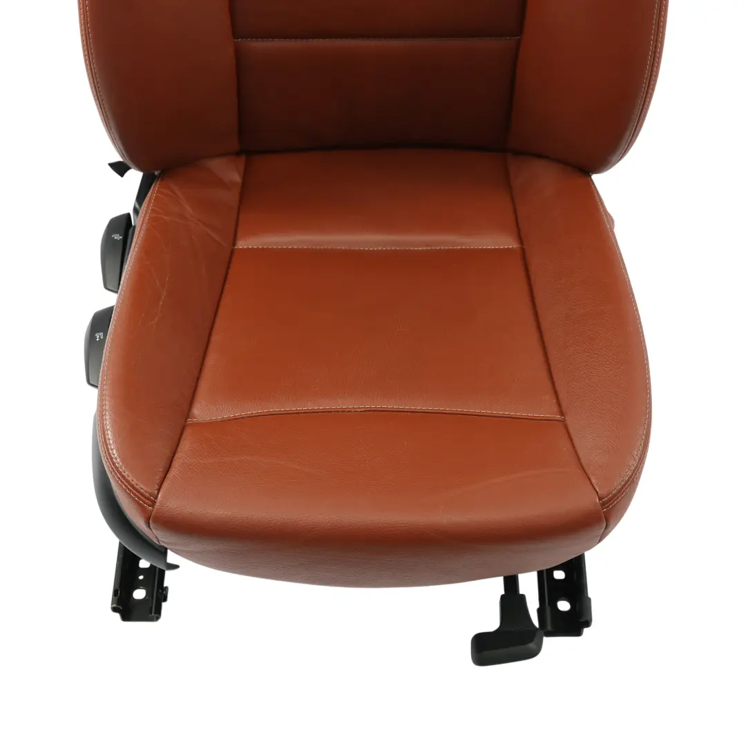 Fotel Przedni Grzany Skóra Nevada Czerwony Brąz Prawy Przód do BMW X3 F25 o numerze 7255660 BMW X3 F25 Fotel Przedni Grzany Skóra Nevada Czerwony Brąz Prawy Przód - SKU 7255660-1 - Numer Części 7255660