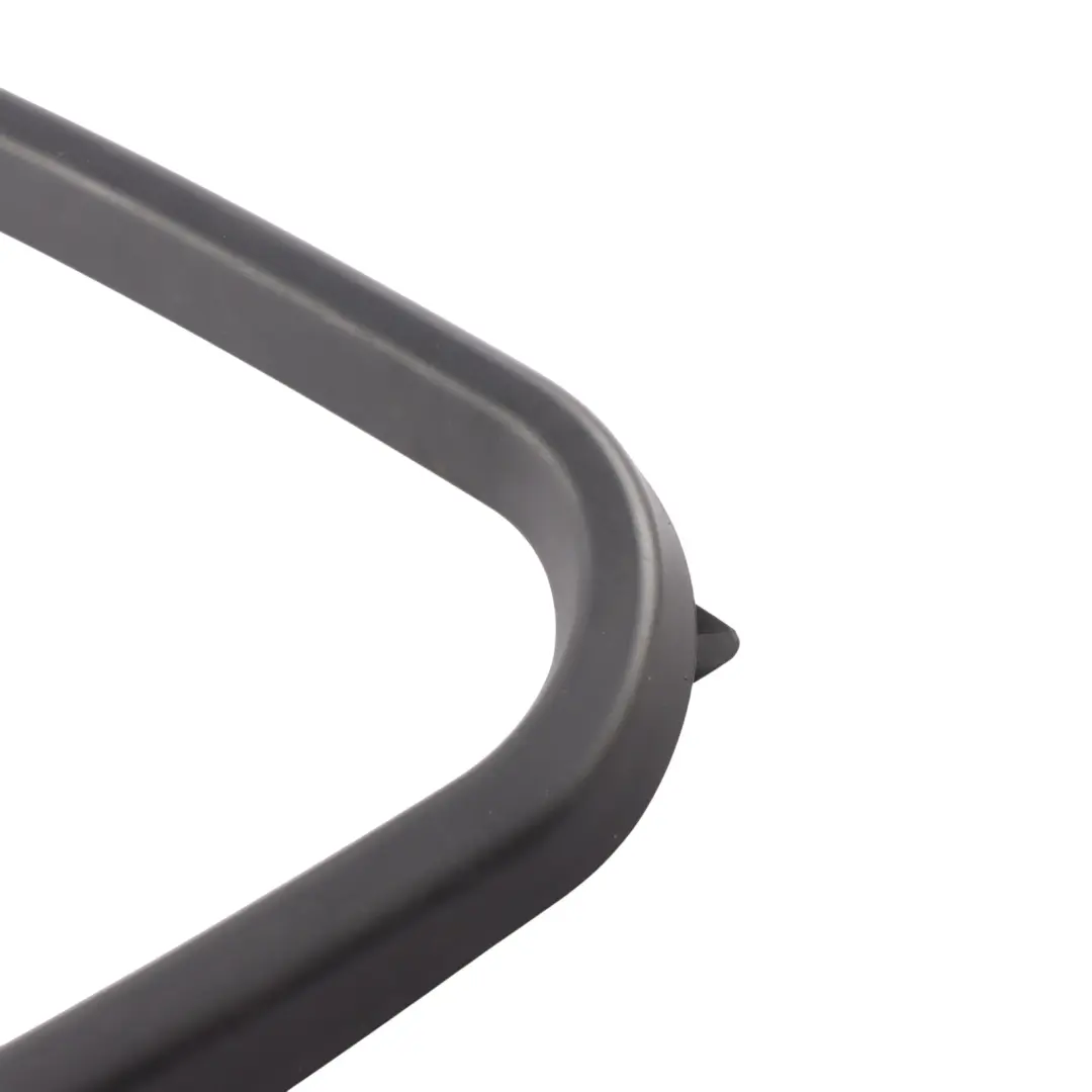 Door Window Frame Sealing Trim Front Right O/S to BMW F30 F31 F80 M3 with Part number 7259384 BMW F30 F31 F80 M3 Door Window Frame Sealing Trim Front Right O/S - SKU 7259384-2 - Part number 7259384