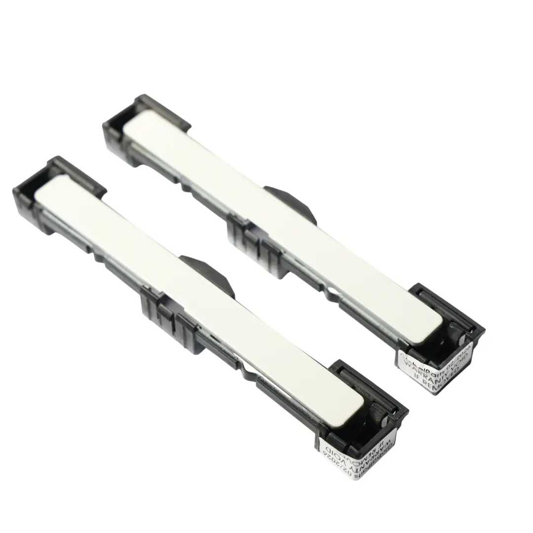 Set Di Montaggio Striscia Tetto Sinistra Alpinweiss 3 Bianco - 300 per BMW F10 con numero di parte 7274739 BMW F10 Set Di Montaggio Striscia Tetto Sinistra Alpinweiss 3 Bianco - 300 - SKU 7274739-AW - Numero di parte 7274739